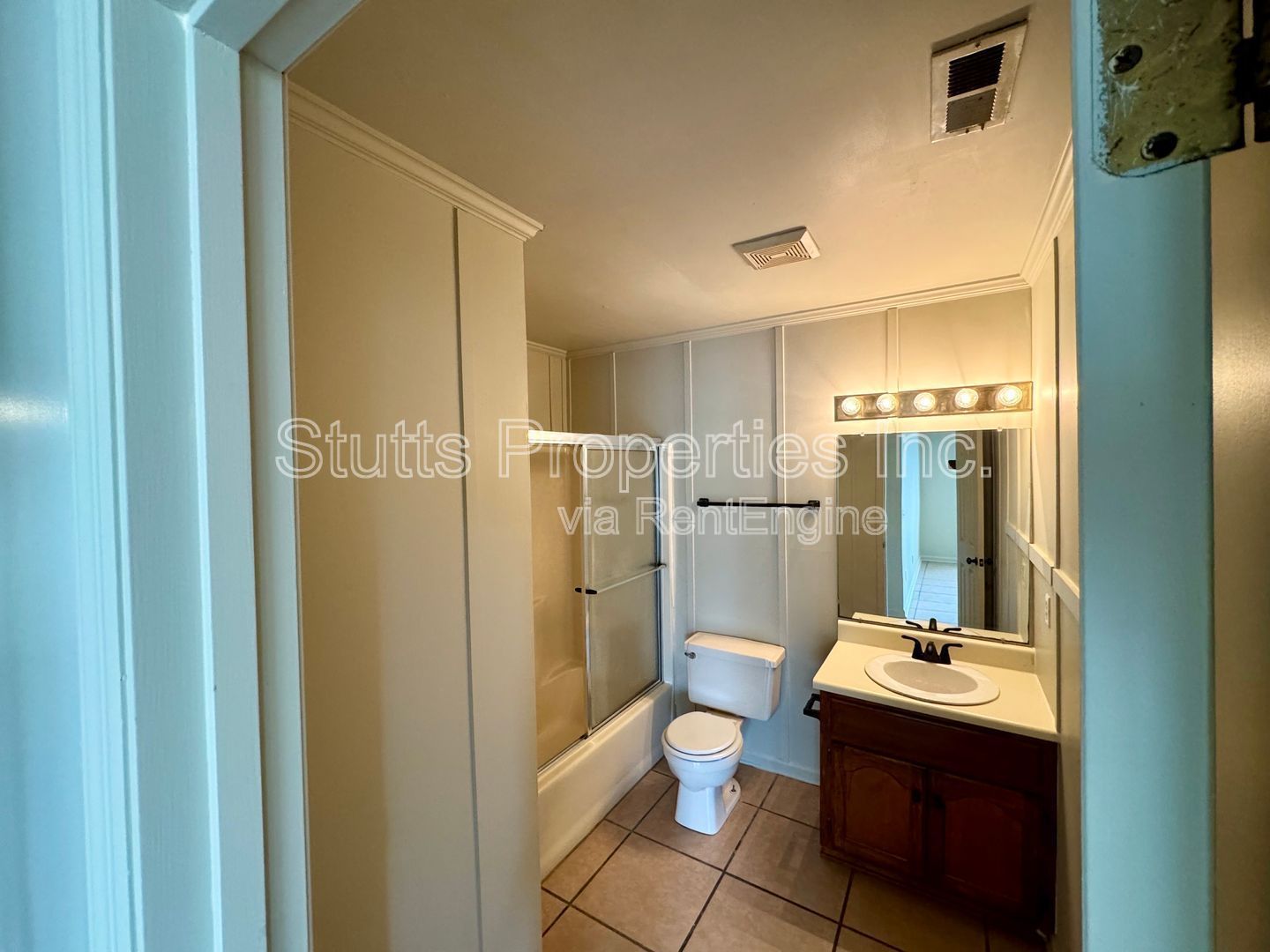 3450 Cloverdale Road Unit 22 Florence, AL 35633 (2BD/2BA) property image