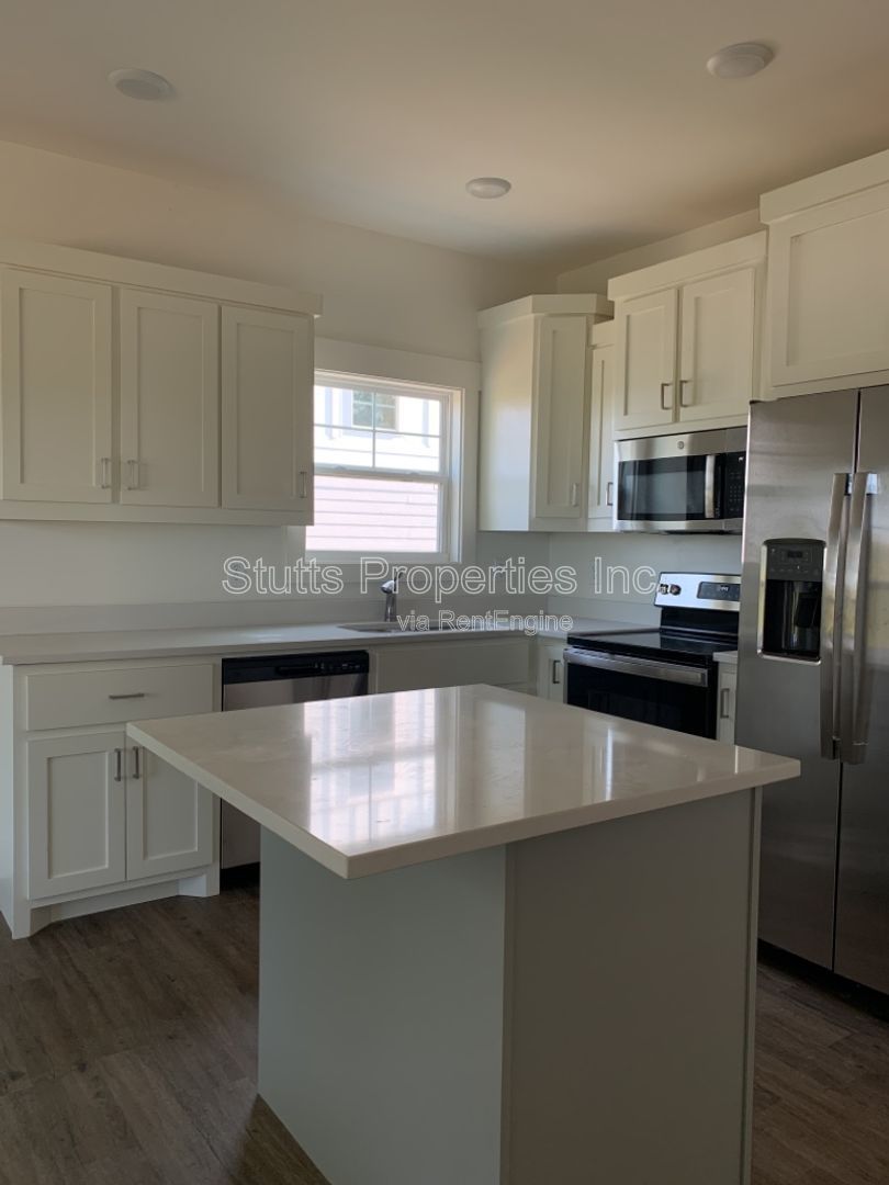 223 Virginia Avenue Florence AL 35630 (3BD/3.5BA) property image