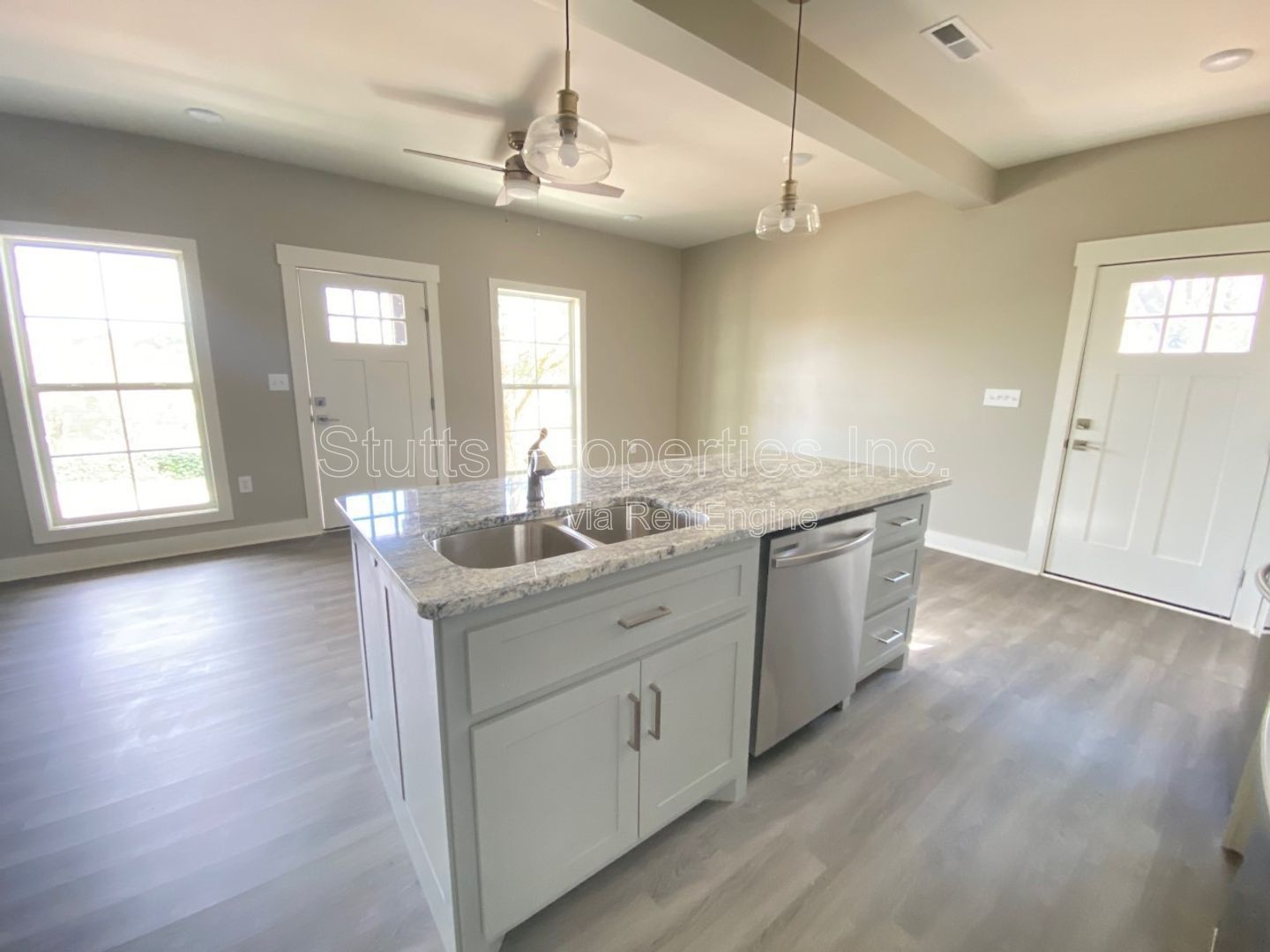 213 Virginia Avenue Florence AL 35630 (3BD/3.5BA) property image