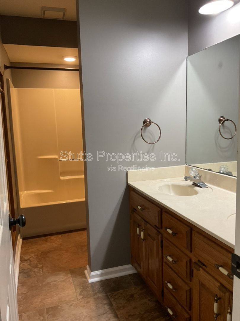 1305 Brookford Place Muscle Shoals, AL 35661 (3BD/ 2BA) property image