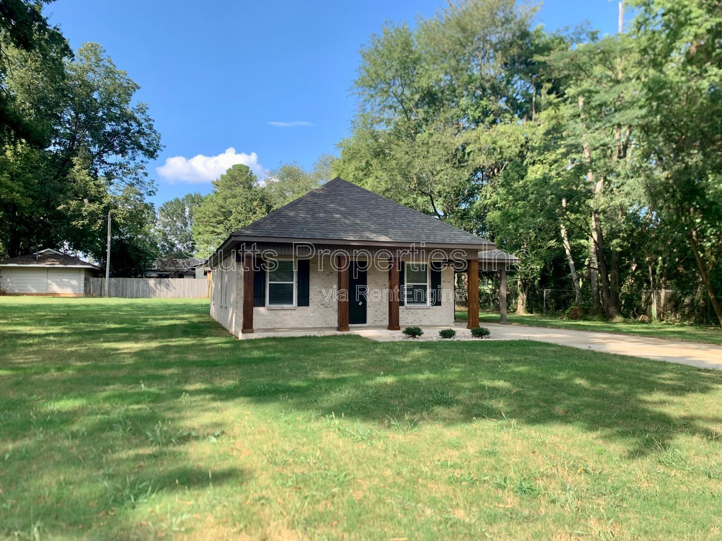 711 Hill Ave., Muscle Shoals AL 35661 (3BD/2BA) property image