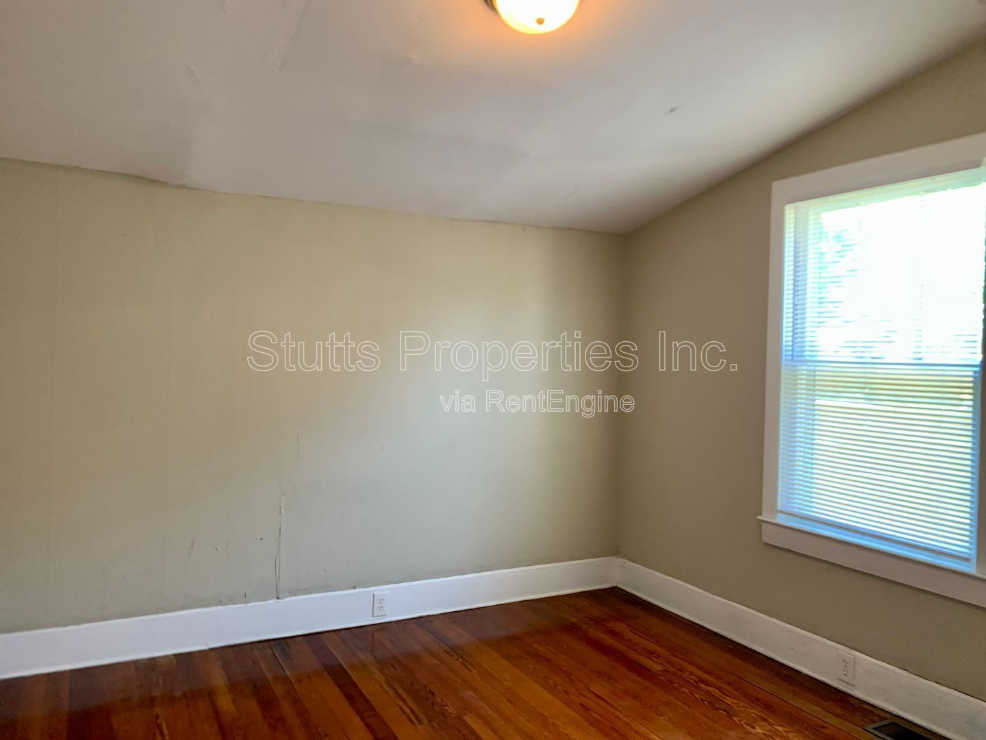 409 N. Poplar St. Florence, AL 35630 (3BD/1BA) property image