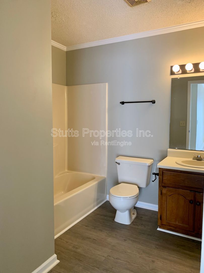 3450 Cloverdale Road Unit 15 Florence AL 35633 (2BD/2BA) property image