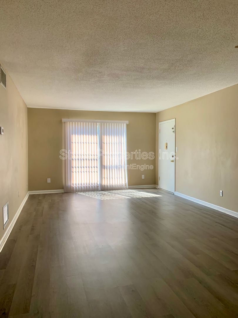 1975 Darby Drive Unit C-6 Florence AL 35630 (2BD/1.5BA) property image