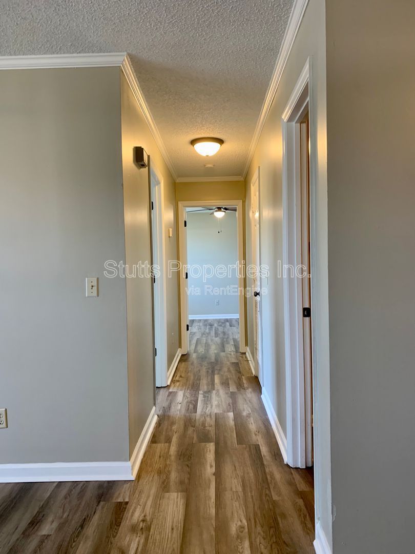 3450 Cloverdale Road Apt 16 Florence AL 35633 (2BD/2BA) property image