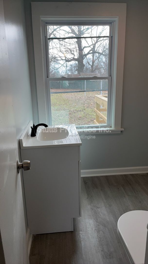 2410 Veterans Dr. Florence, AL 35630 property image