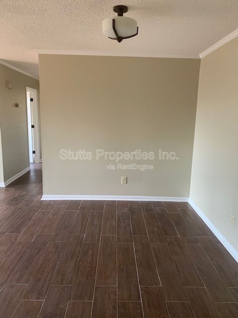 3450 Cloverdale Road Unit 24 Florence AL 35633 (2BD/2BA) property image