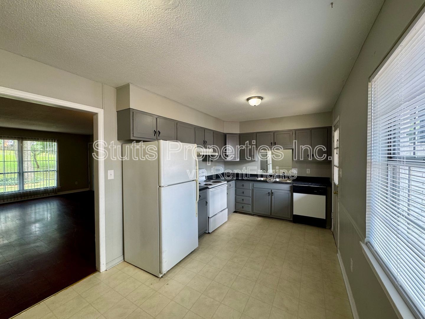 1975 Darby Dr. Unit E-1 Florence, AL 35630 (2BD/1.5BA) property image