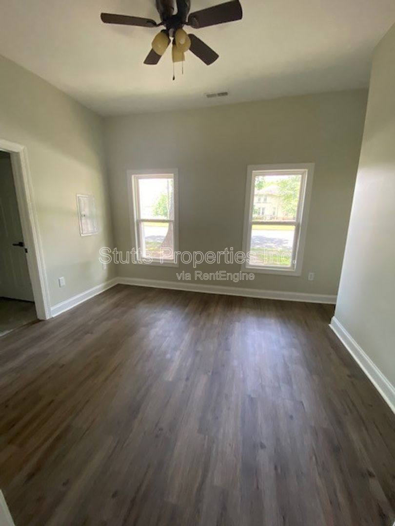 602 E Mobile Street Florence AL 35630 (3BD/2BA) property image