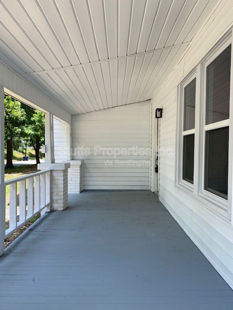 602 E Mobile Street Florence AL 35630 (3BD/2BA) property image