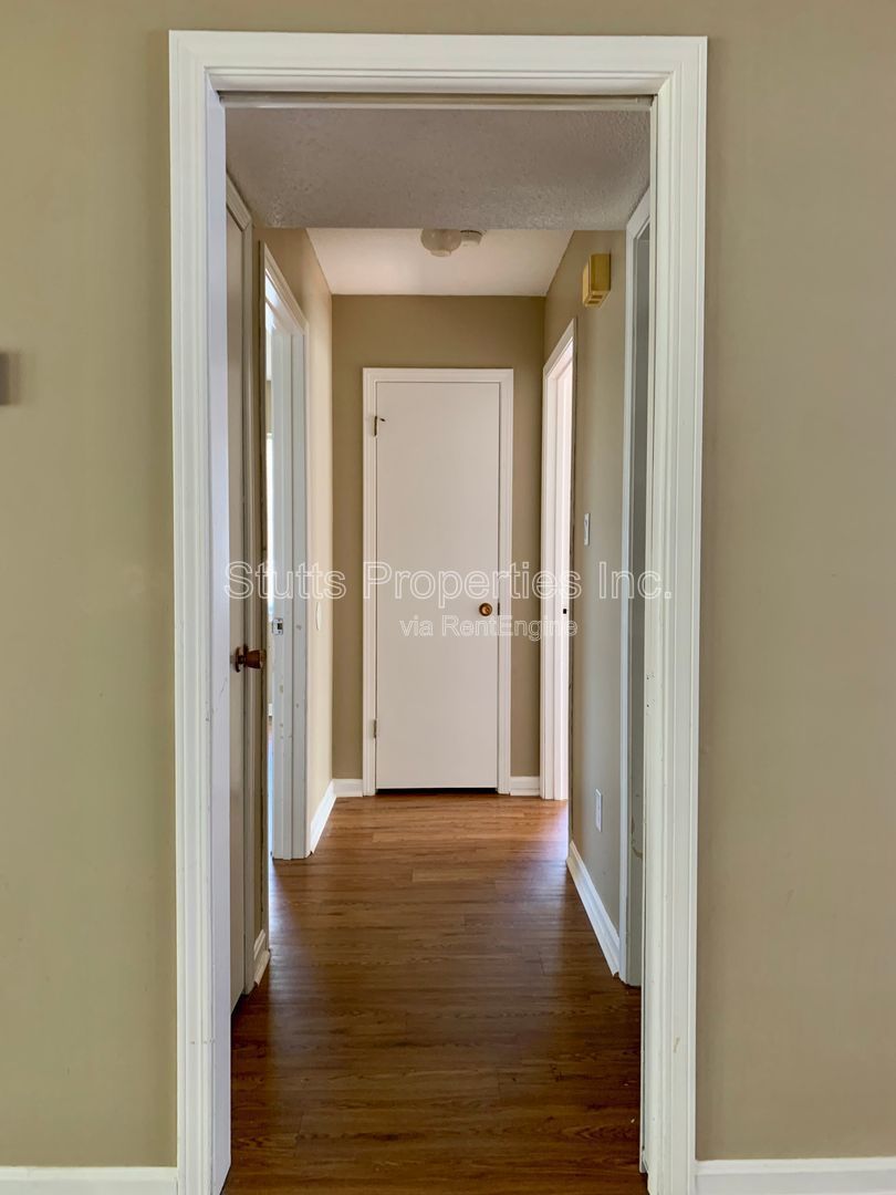 1975 Darby Drive Unit D-1 Florence AL 35630 (2BD/1.5BA) property image