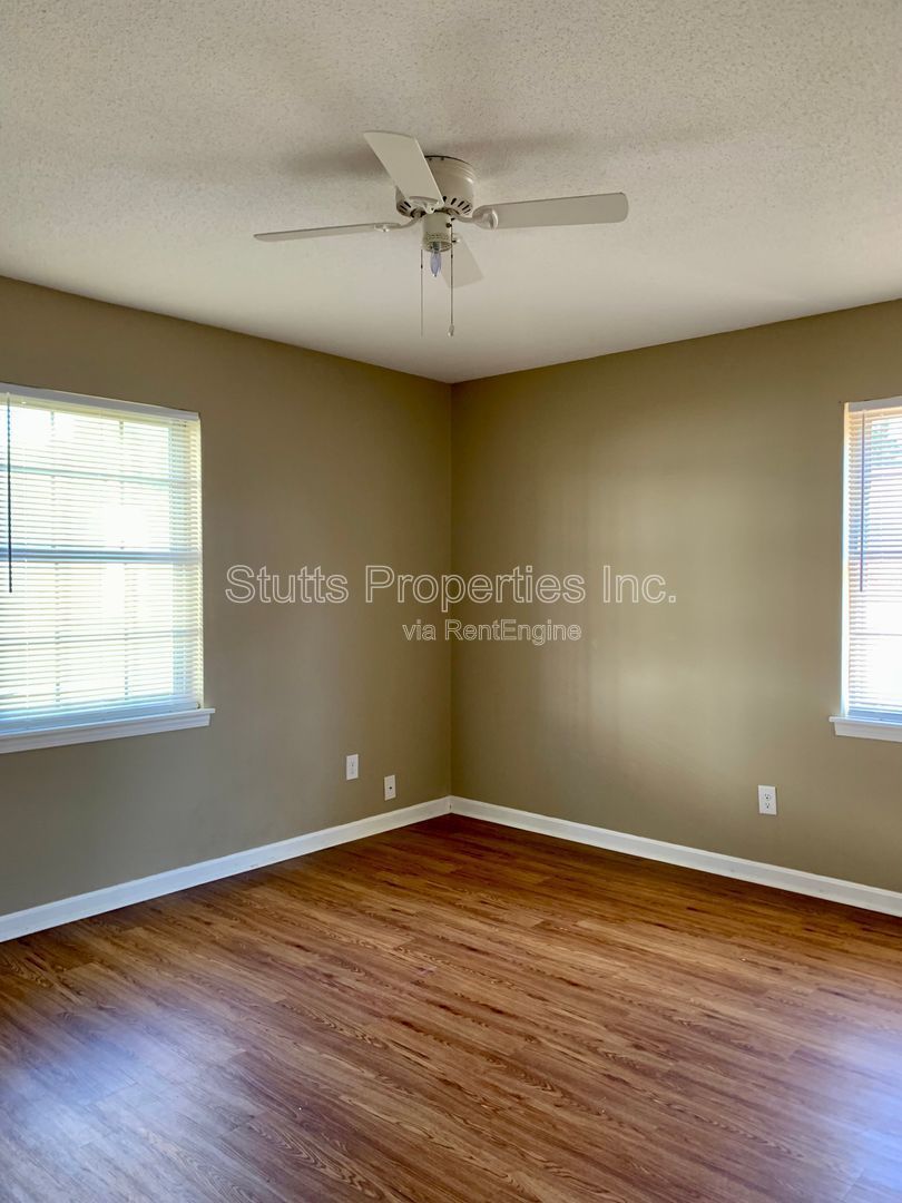 1975 Darby Drive Unit D-1 Florence AL 35630 (2BD/1.5BA) property image