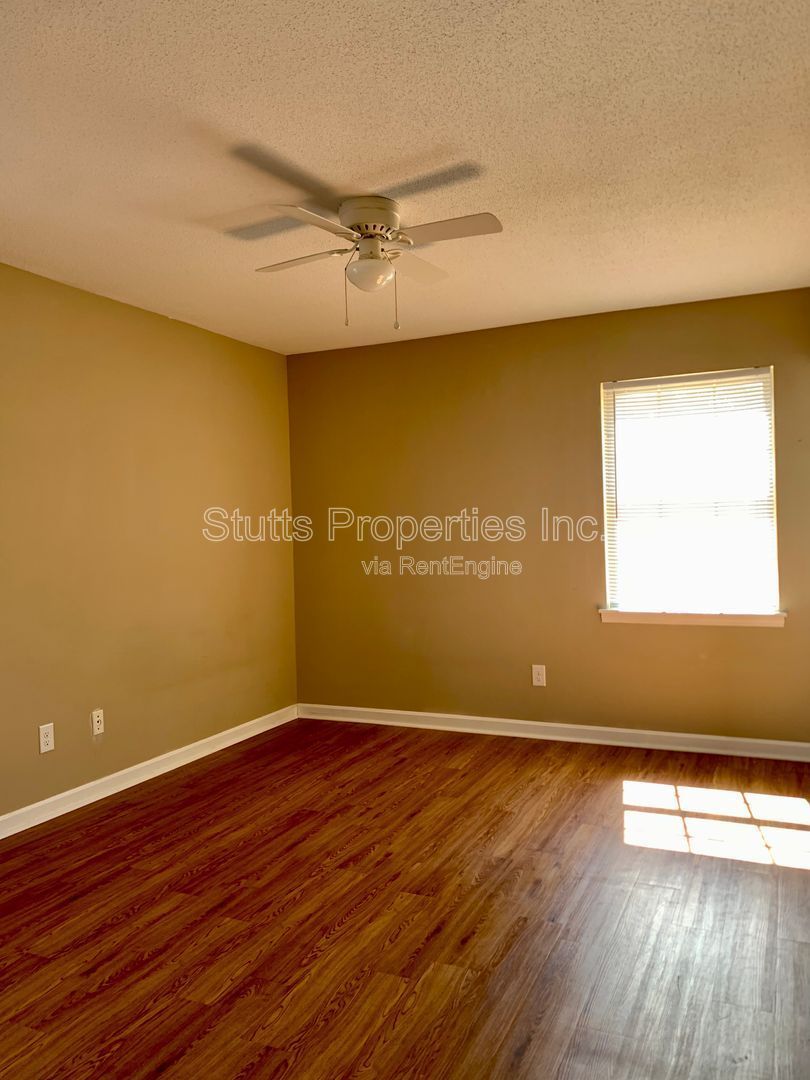 1975 Darby Drive Unit D-1 Florence AL 35630 (2BD/1.5BA) property image