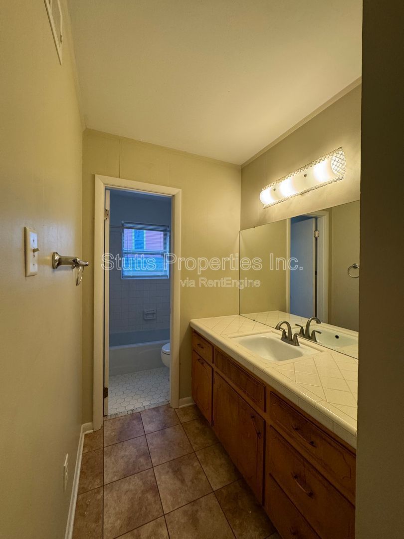 900 N Montgomery Ave. Unit 203 Sheffield, AL 35660 (1BD/1BA) property image