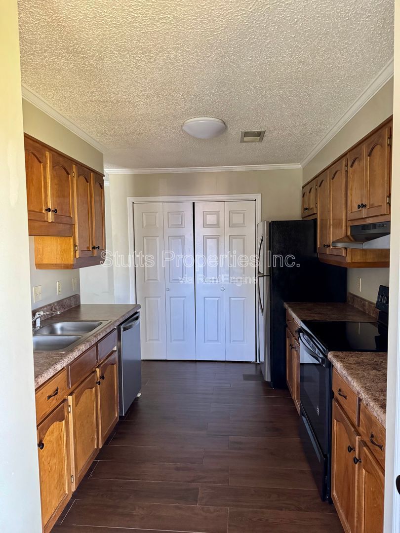 3450 Cloverdale Road Unit 6 Florence AL 35633 (2BD/2BA) property image