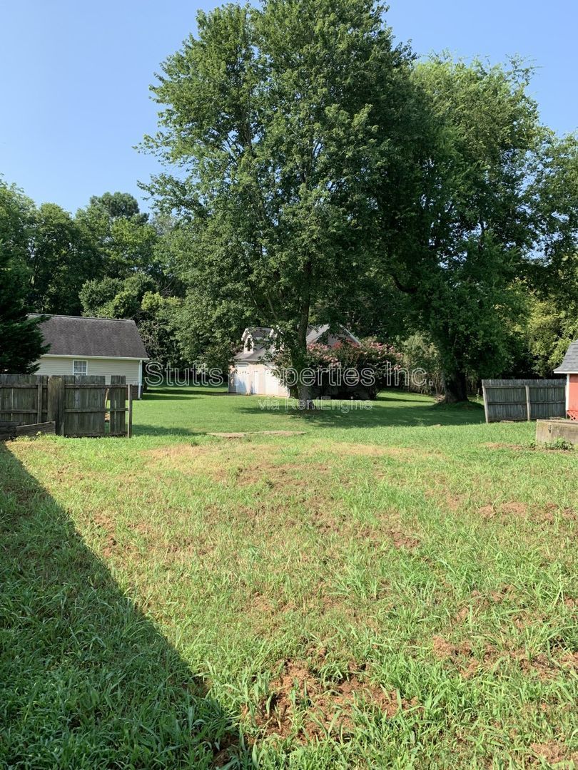 97 N. Bailey Springs Drive Florence, AL 35630 (3BD/2BA) property image