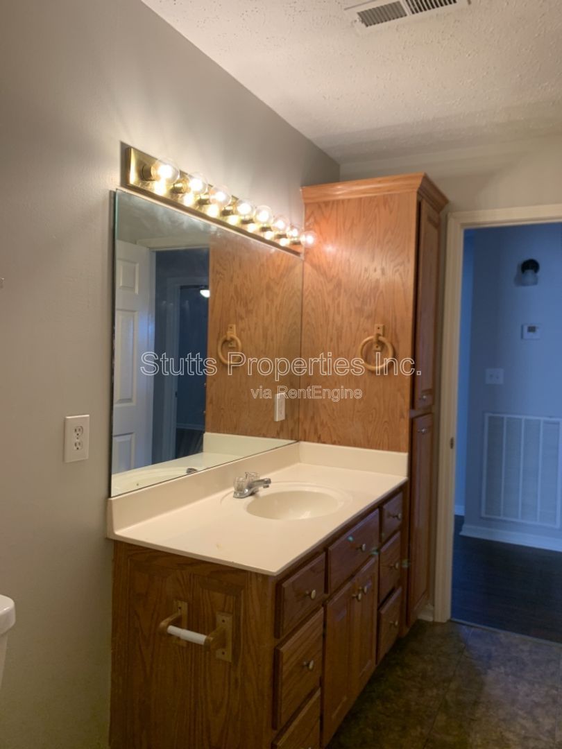 404 E. Jackson Avenue Unit C Muscle Shoals, AL 35661 (3BD/2BA) property image