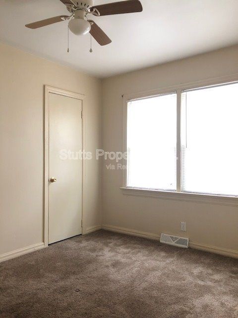 1938 Shade Avenue Florence, AL 35630 (3 BD/1 BA) property image