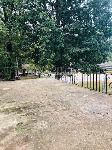 1938 Shade Avenue Florence, AL 35630 (3 BD/1 BA) property image