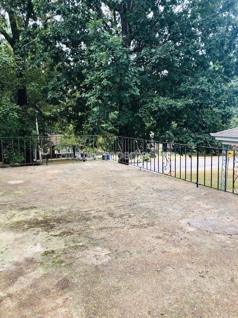 1938 Shade Avenue Florence, AL 35630 (3 BD/1 BA) property image