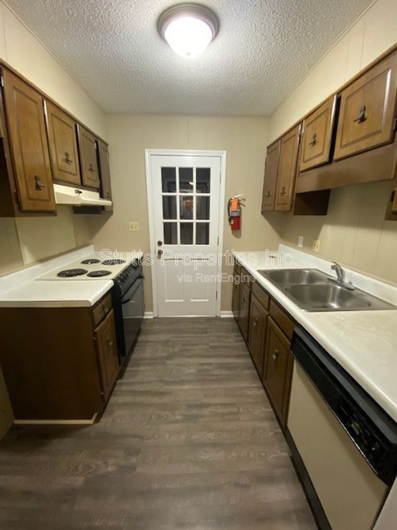 1825 Darby Drive Unit G-6 Florence AL 35630 (1BD/1.5BA) property image