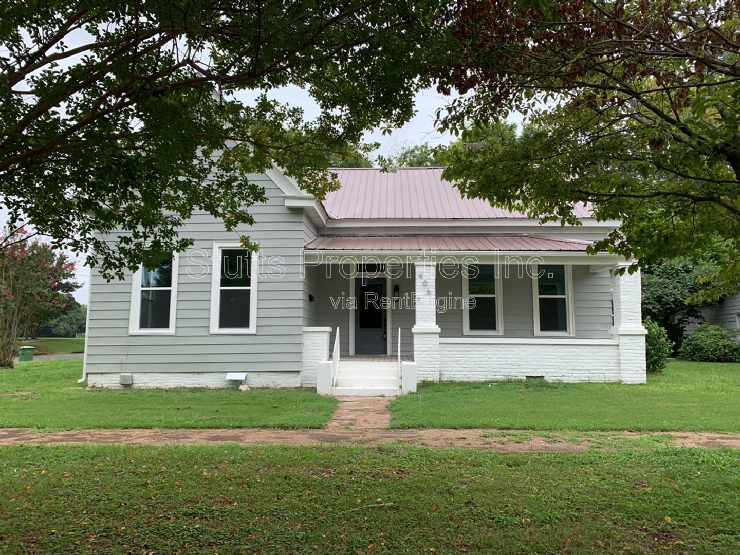 406 W. 1st St Tuscumbia, AL 35674 (3BD/2BA) property image