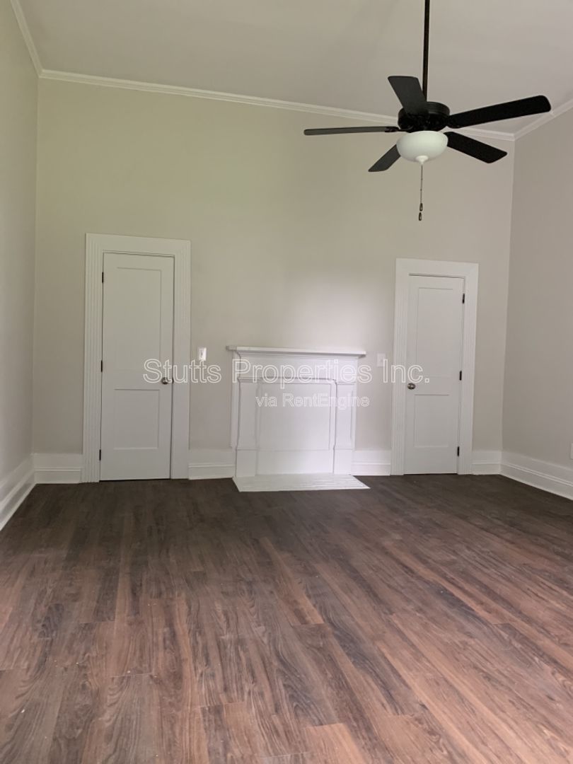 406 W. 1st St Tuscumbia, AL 35674 (3BD/2BA) property image
