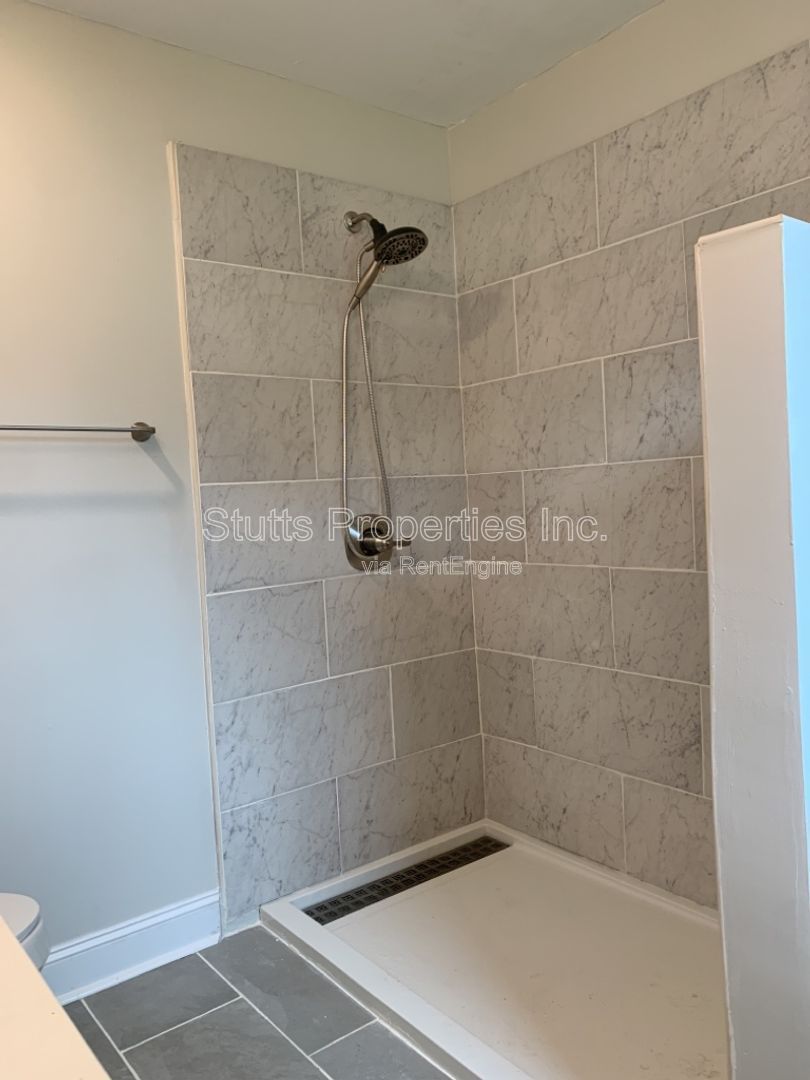 406 W. 1st St Tuscumbia, AL 35674 (3BD/2BA) property image