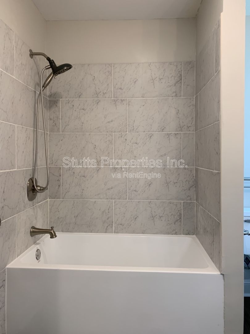 406 W. 1st St Tuscumbia, AL 35674 (3BD/2BA) property image