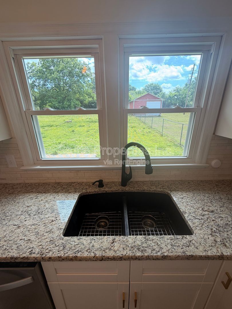 104 Camellia Drive property image