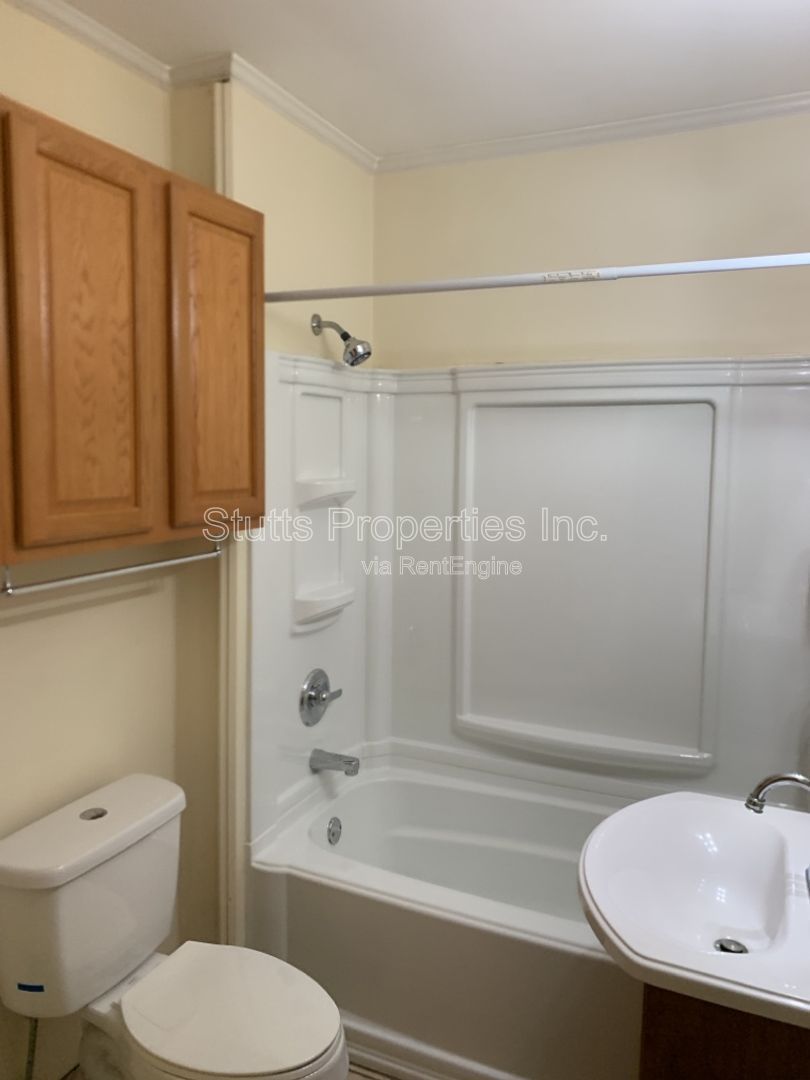 705 Courtland Ave. Muscle Shoals, Al 35661 (3BD/2BA) property image