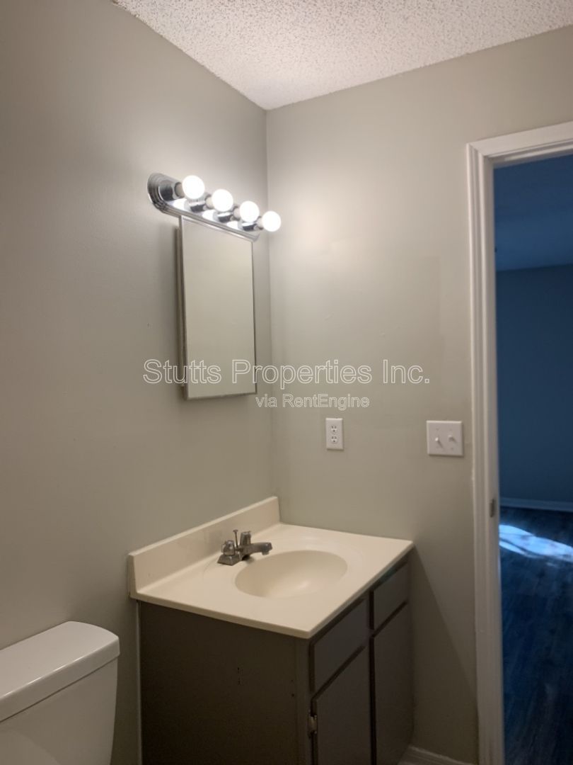 505 Dickson Street Unit A-6 Tuscumbia, AL 35674 (2BD/2BA) property image
