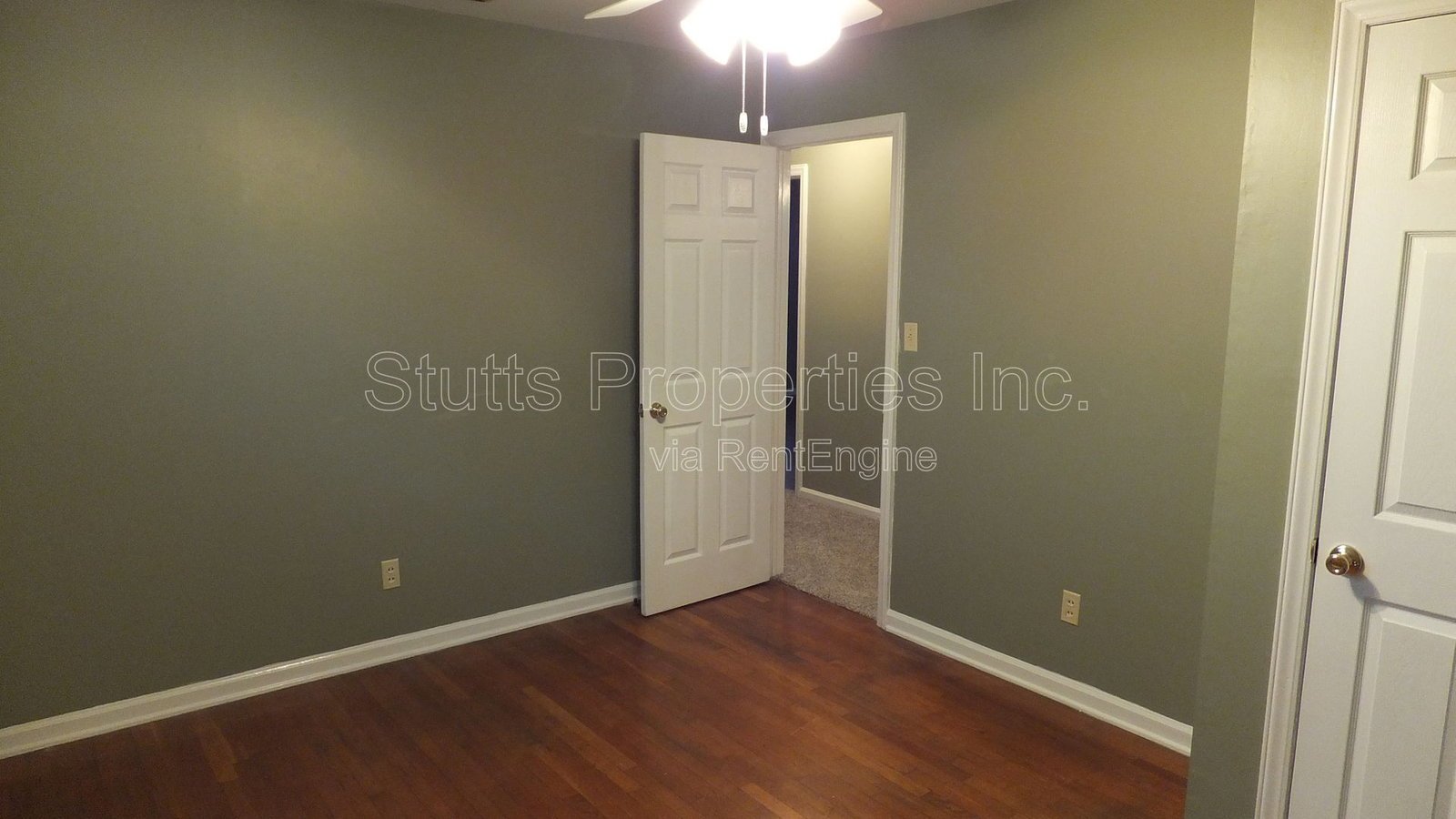 1918 Hermitage Drive Florence AL 35630 (4BD/2.5BA) property image