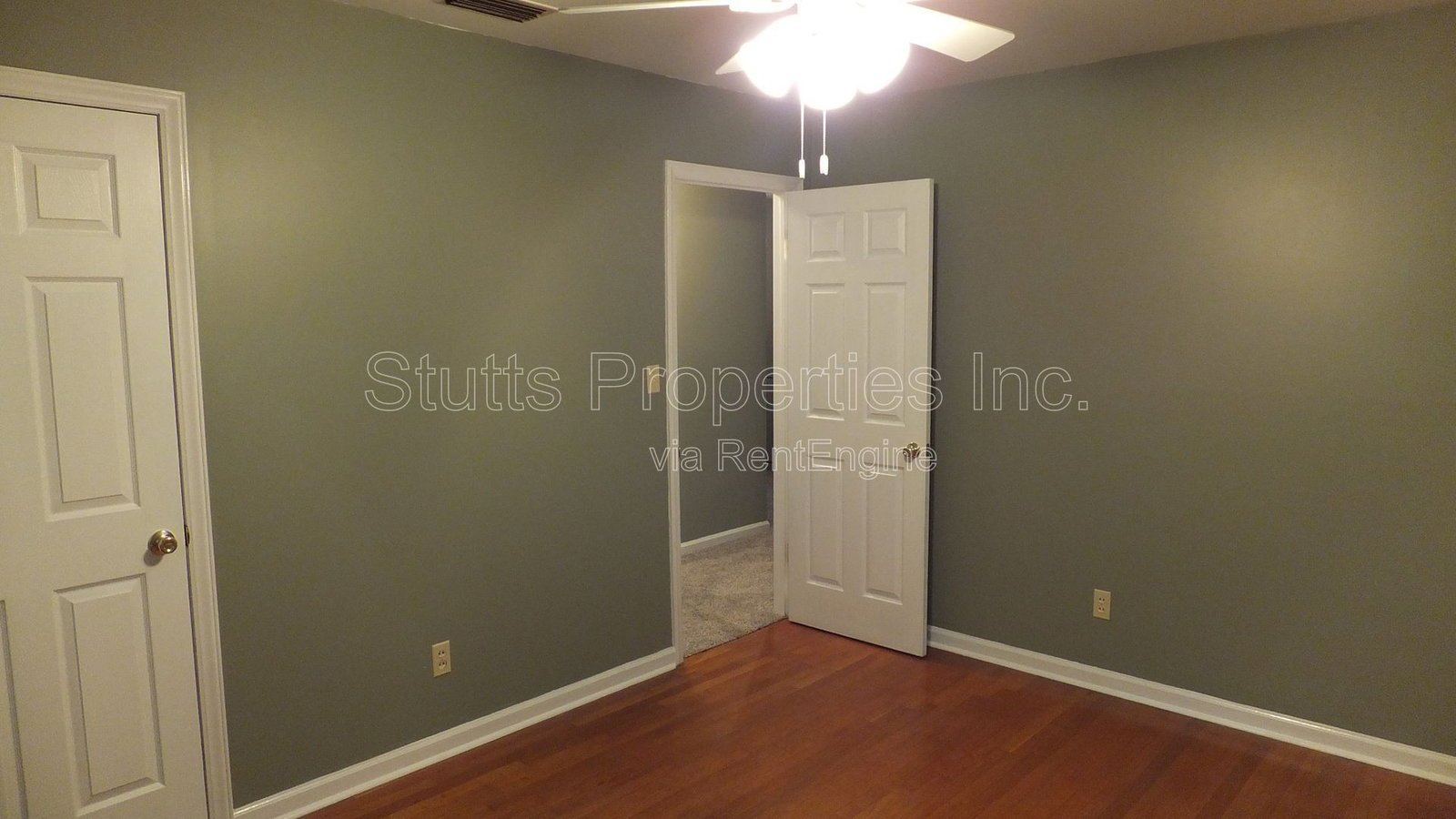 1918 Hermitage Drive Florence AL 35630 (4BD/2.5BA) property image