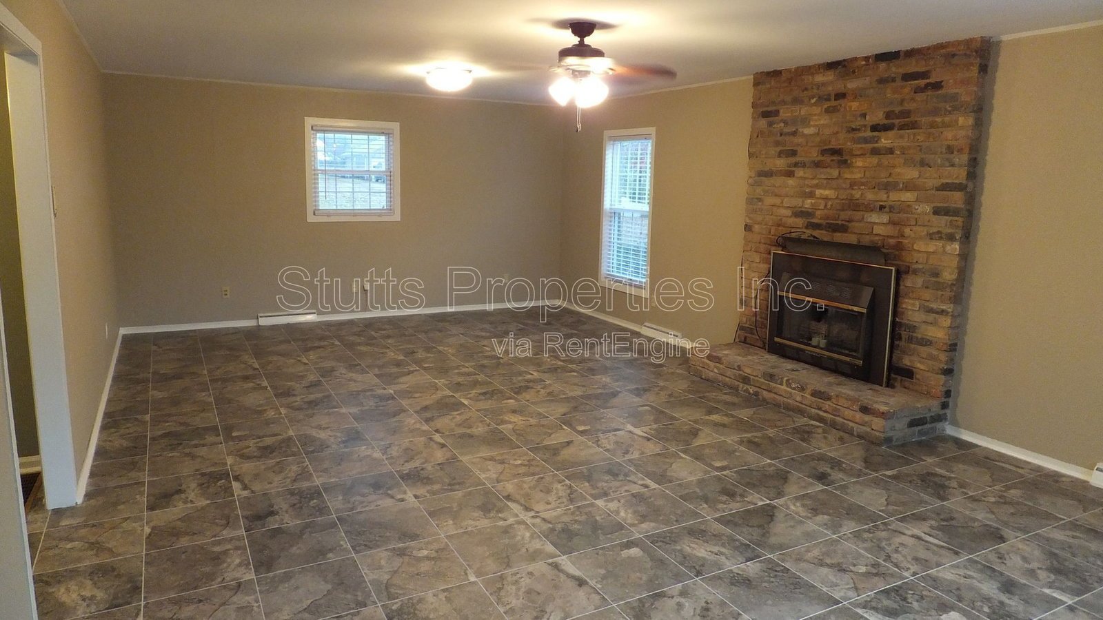 1918 Hermitage Drive Florence AL 35630 (4BD/2.5BA) property image