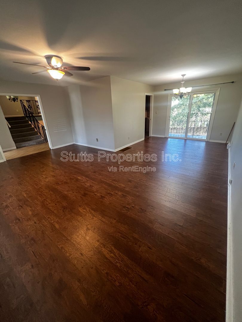 1918 Hermitage Drive Florence AL 35630 (4BD/2.5BA) property image