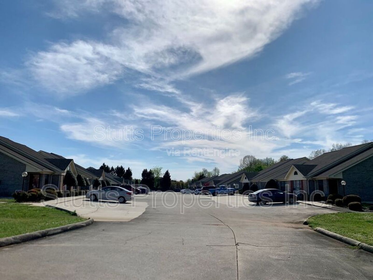 2424 Roberts Lane Unit C-31 Florence, AL 35630 (2BD/2BA) property image