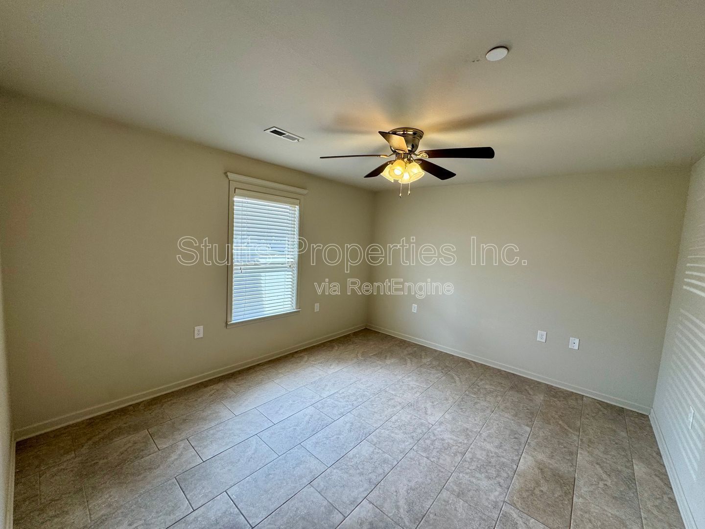 Harvest Hills Apartments - 104 Spindle Ct. Unit 403 Muscle Shoals. AL 35661 (2BD/2BA) property image