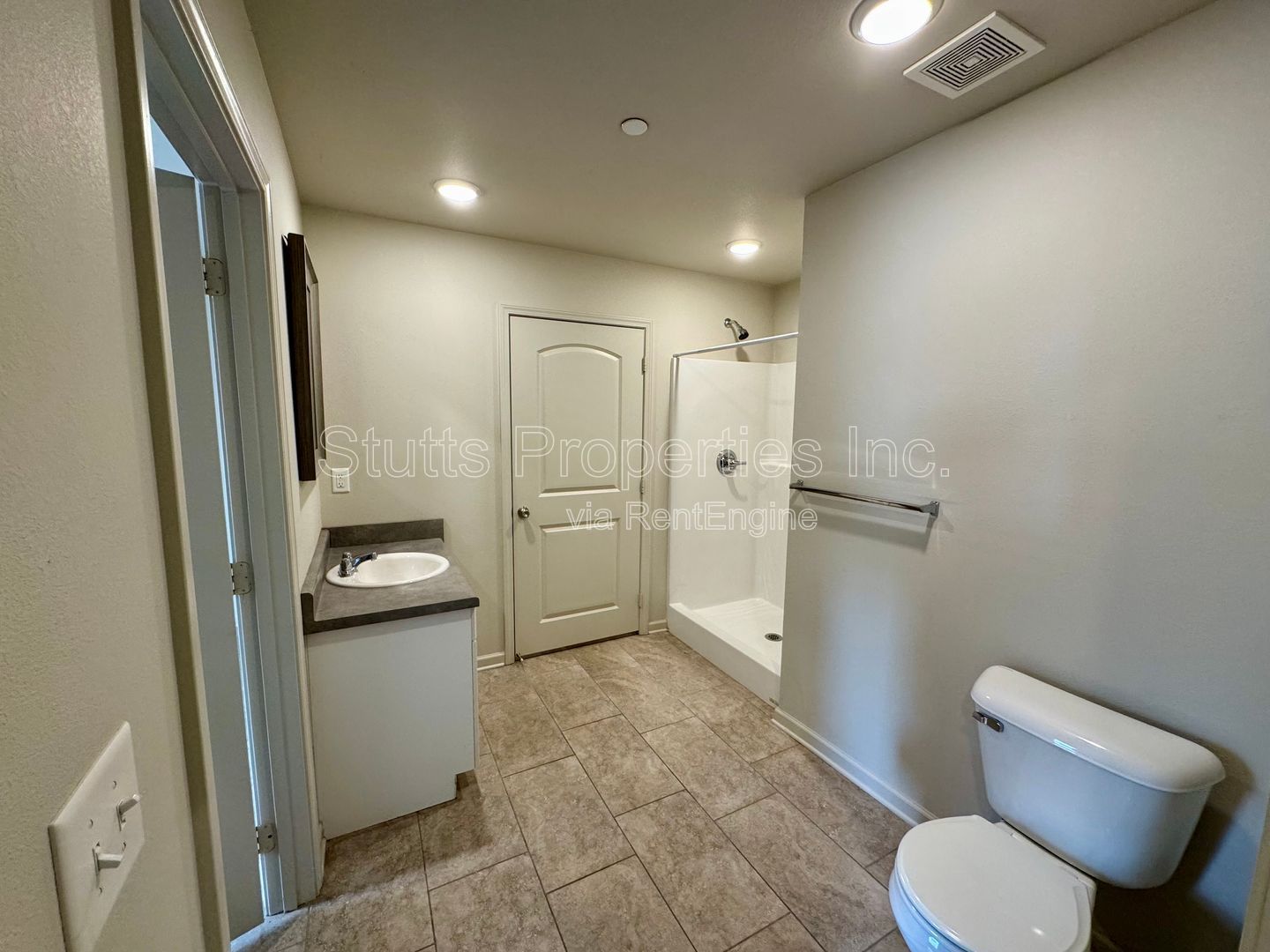 Harvest Hills Apartments - 104 Spindle Ct. Unit 403 Muscle Shoals. AL 35661 (2BD/2BA) property image