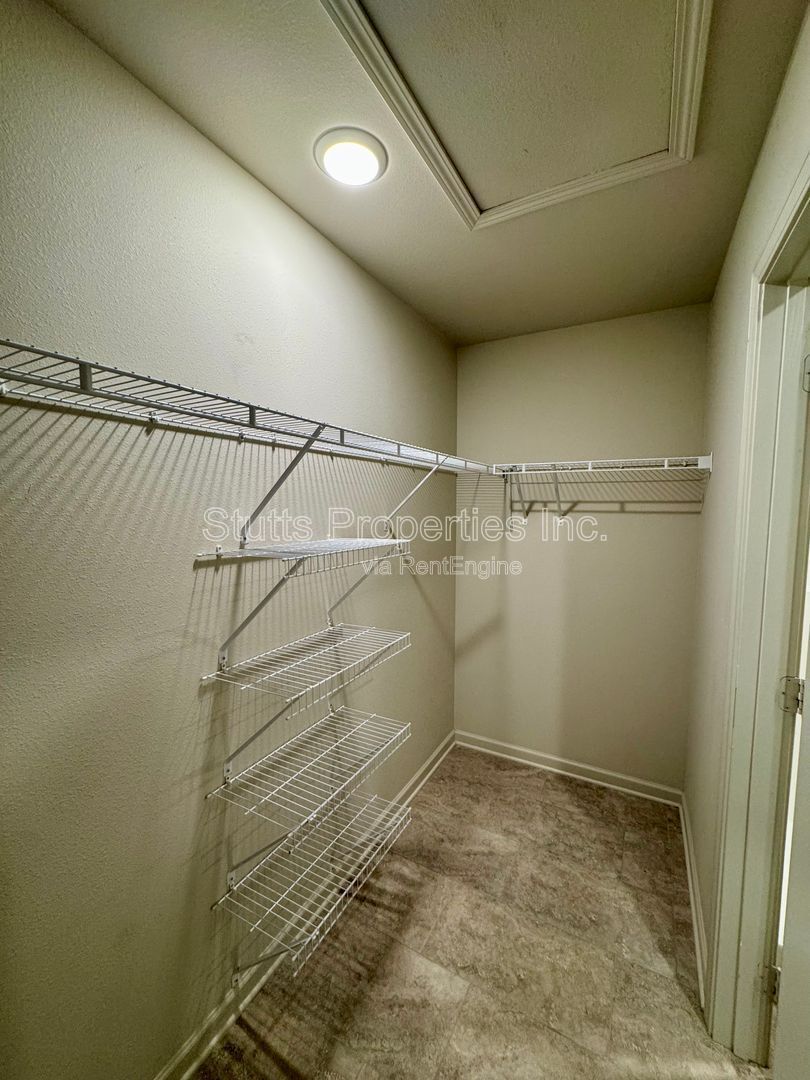 Harvest Hills Apartments - 104 Spindle Ct. Unit 403 Muscle Shoals. AL 35661 (2BD/2BA) property image