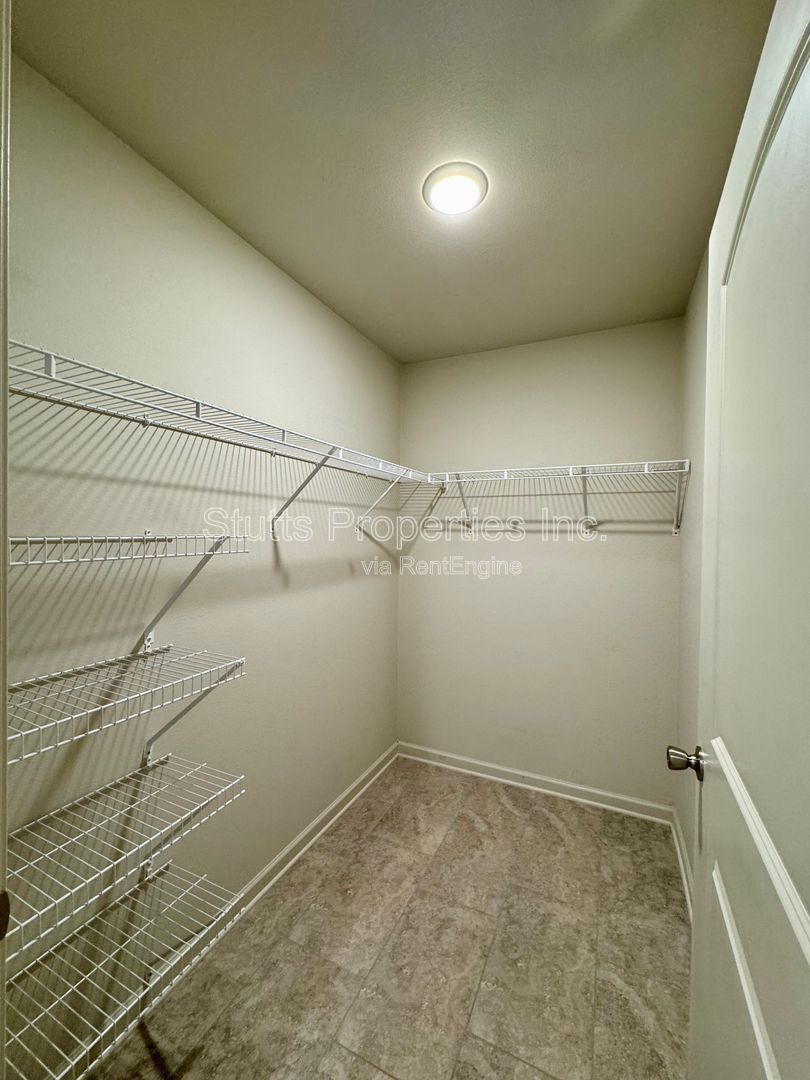 Harvest Hills Apartments - 104 Spindle Ct. Unit 403 Muscle Shoals. AL 35661 (2BD/2BA) property image