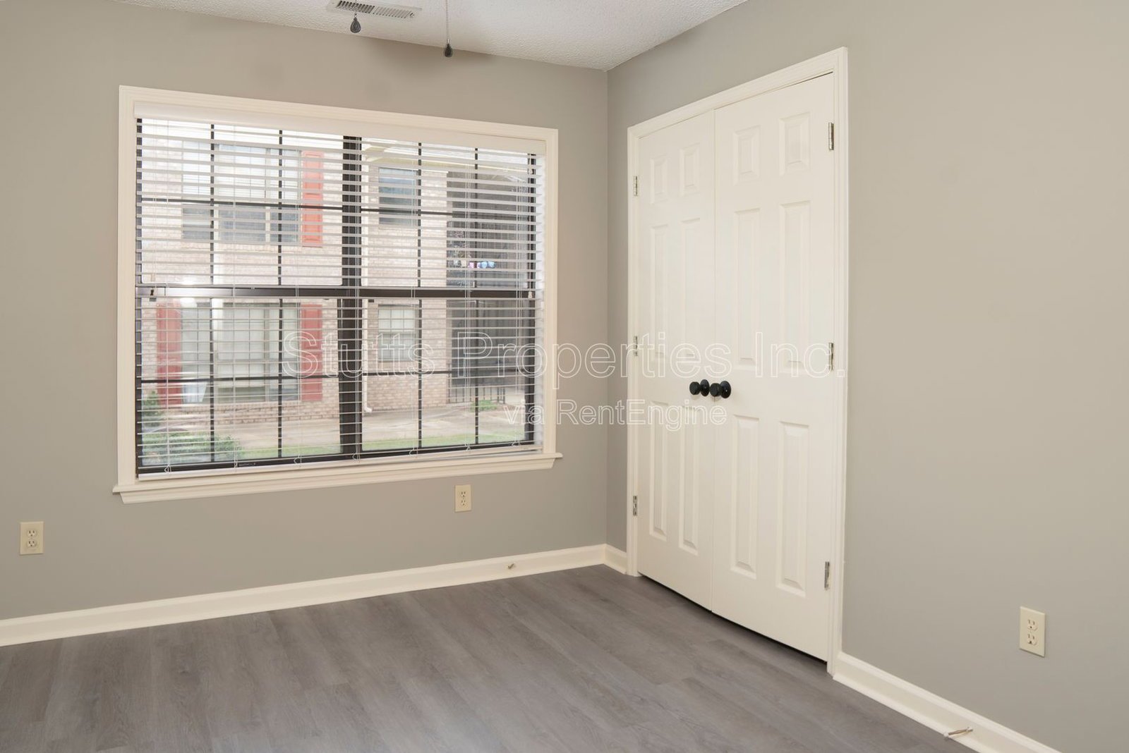 2424 Roberts Lane #D41 property image