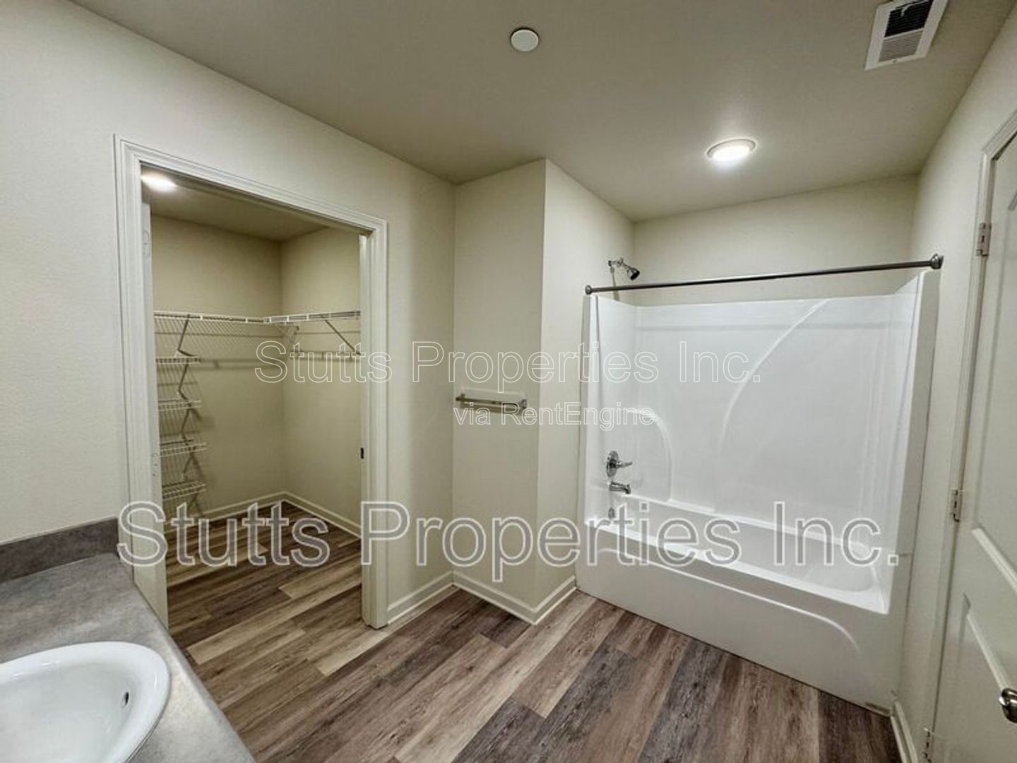 Harvest Hills Apartments - 104 Spindle Ct. Unit 603 Muscle Shoals. AL 35661 (1BD/1BA) property image
