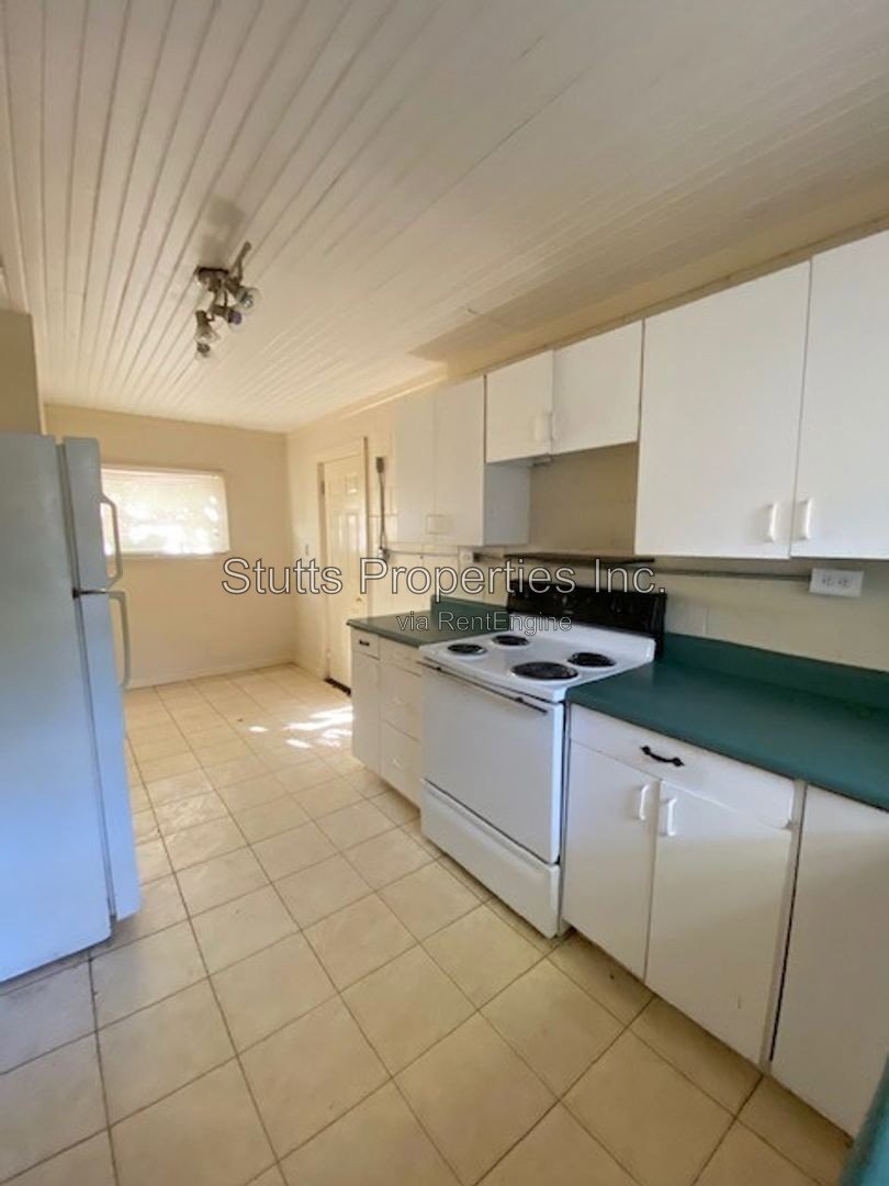 217 Pickens Avenue Florence AL 35630 (3BD/1BA) property image
