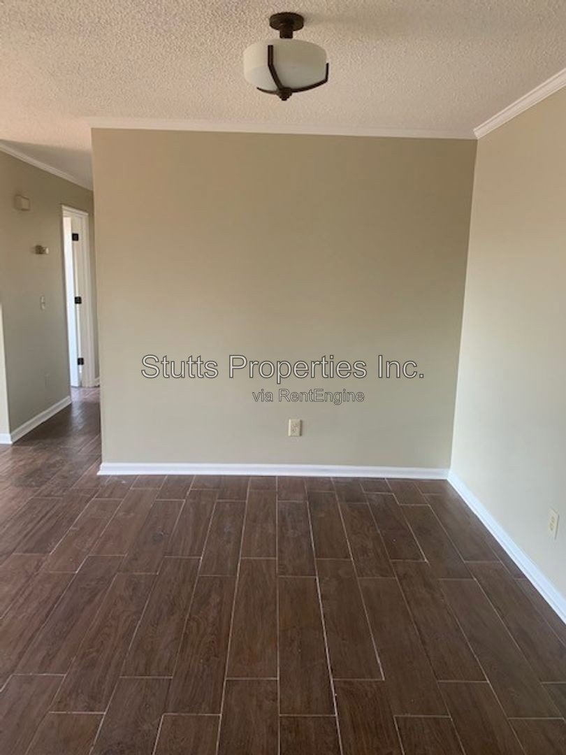 Completely Remodeled! 3450 Cloverdale Road Apt 5 Florence AL 35633 (2BD/2BA) property image
