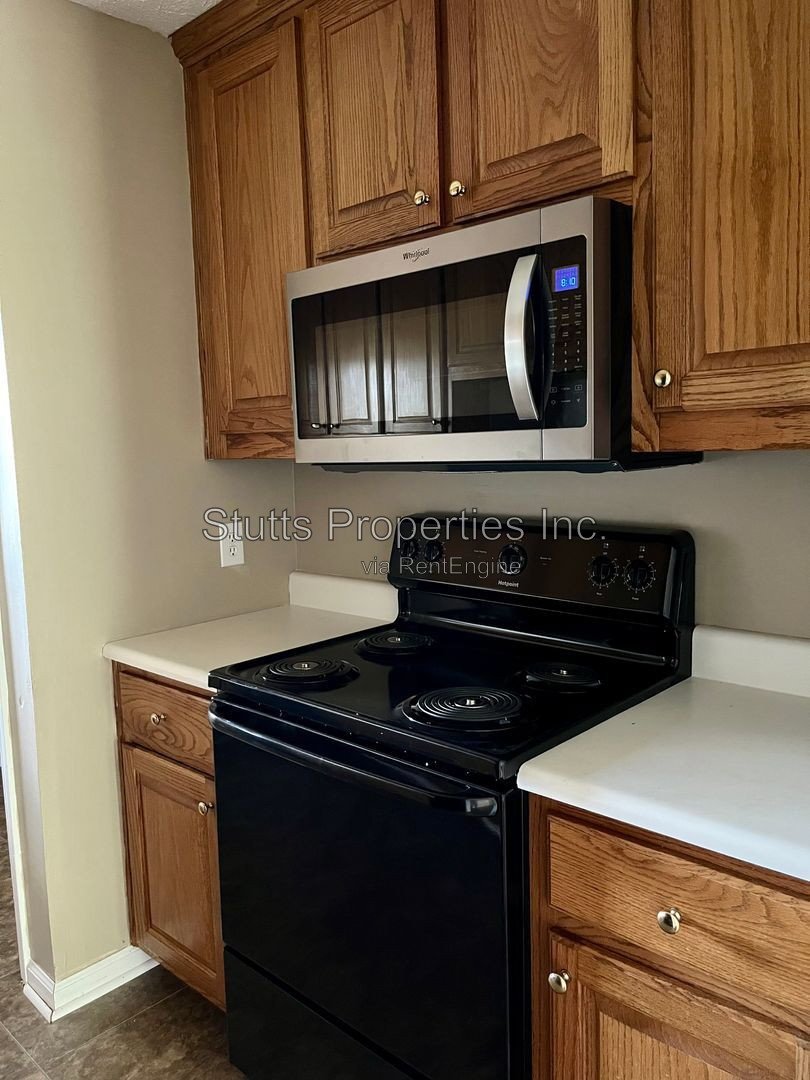400 E. Jackson Avenue Unit D Muscle Shoals, AL 35661 (3BD/2BA) property image