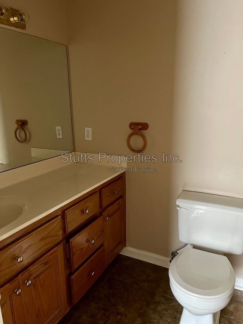 400 E. Jackson Avenue Unit D Muscle Shoals, AL 35661 (3BD/2BA) property image