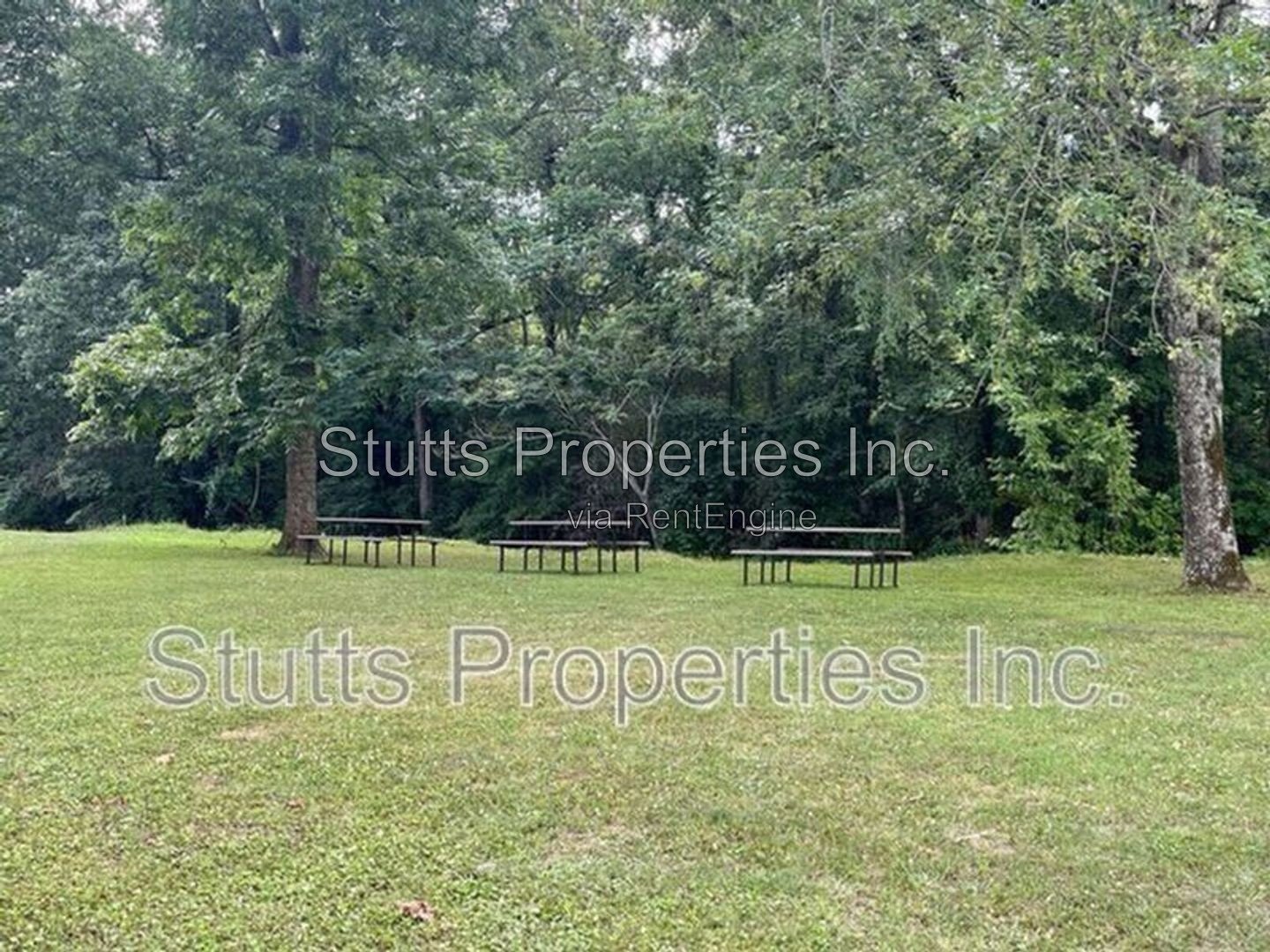 2424 Roberts Lane Unit K-100 Florence, AL 35630 (2D/2BA) property image