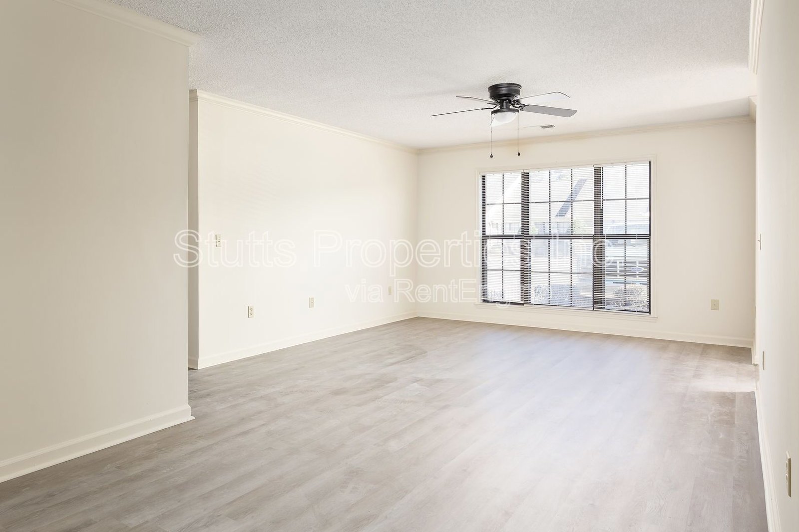 2424 Roberts Lane Unit J-84 Florence, AL 35630 (2BD/2BA) property image