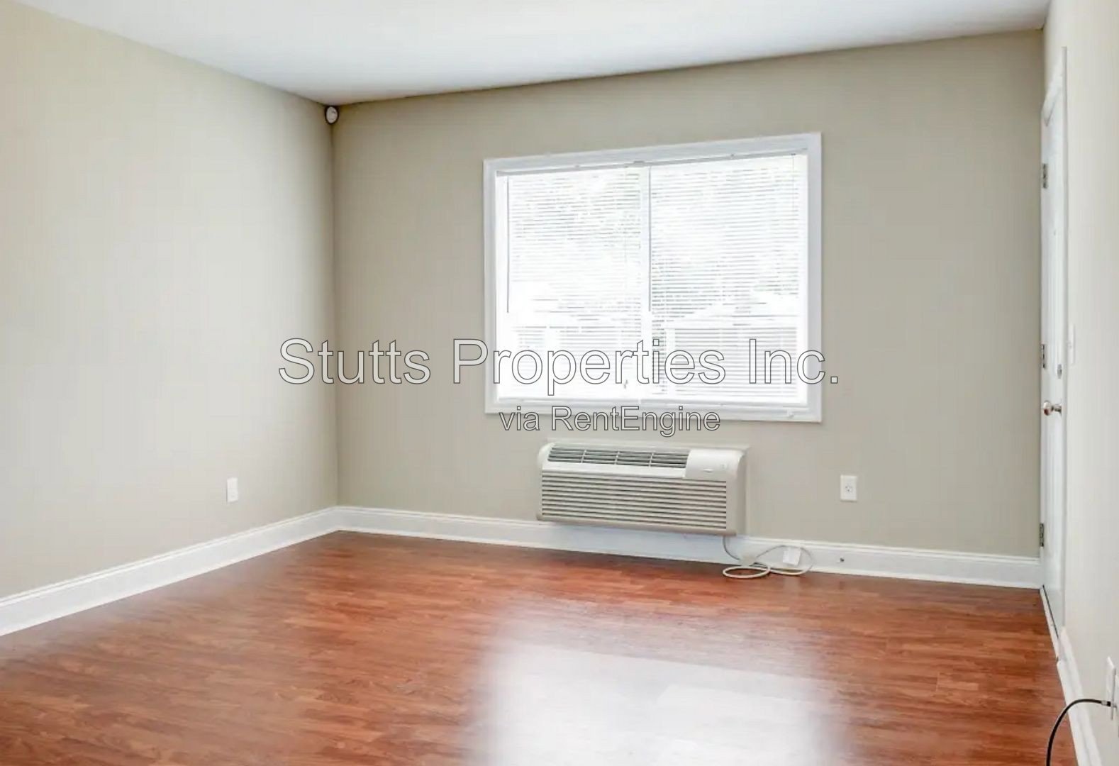 1246 Graham Avenue Unit 13 Avenue Florence Alabama 35630 (2BD/1BA) property image
